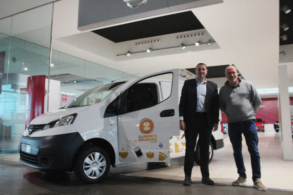 Motor Llansà cede una Nissan NV200 al Banc dels Aliments